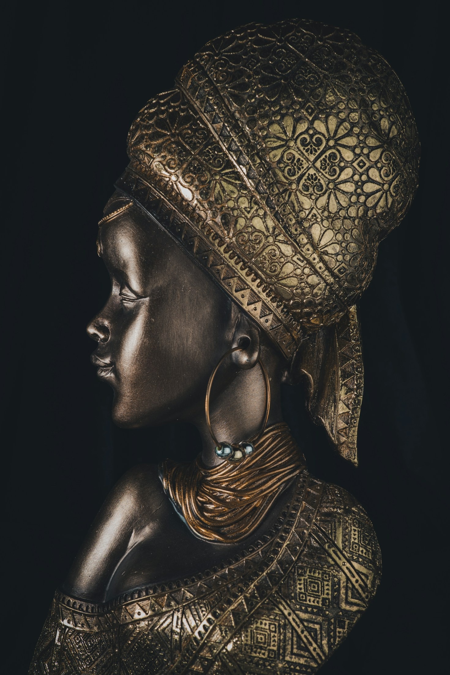 Empowering African Communities Towards Eco-Friendly Traditions